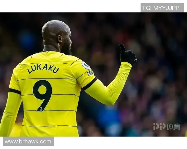 德国矮个子足球明星的传奇之路与不屈精神展现了体育的无限可能性